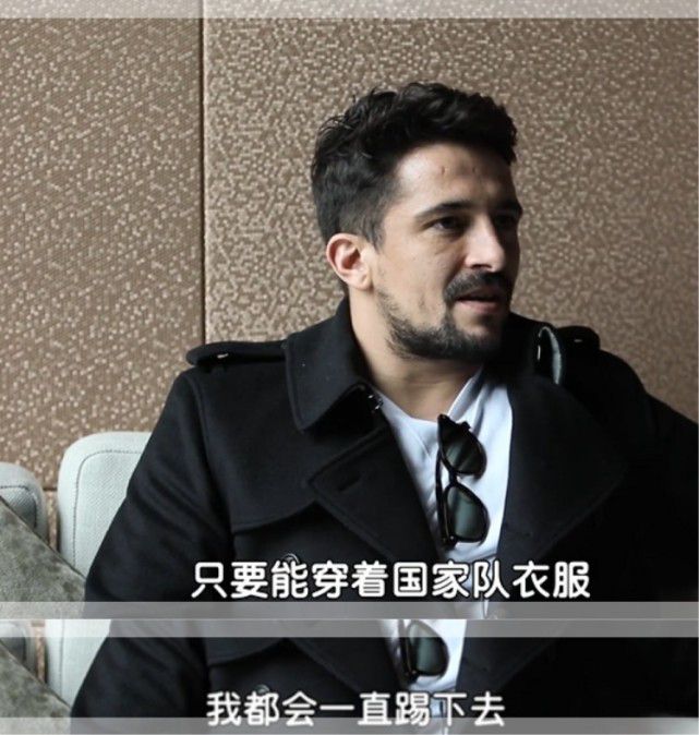 叶辰点了点头，说：中东有一个国家叫阿布扎比，那里的大清真寺整体就如这般风格，不过你这里处理的倒是恰到好处，没有那么浓郁的宗教色彩。
